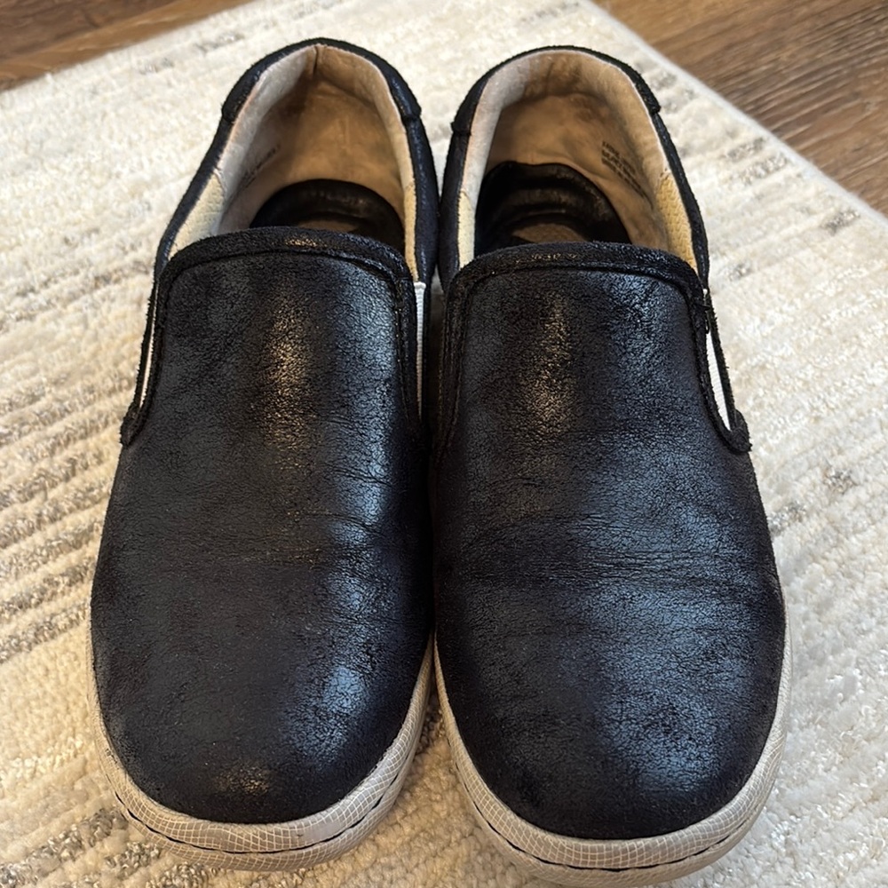 b.o.c Black Leather Slip-On Sneaker Comfortable Style